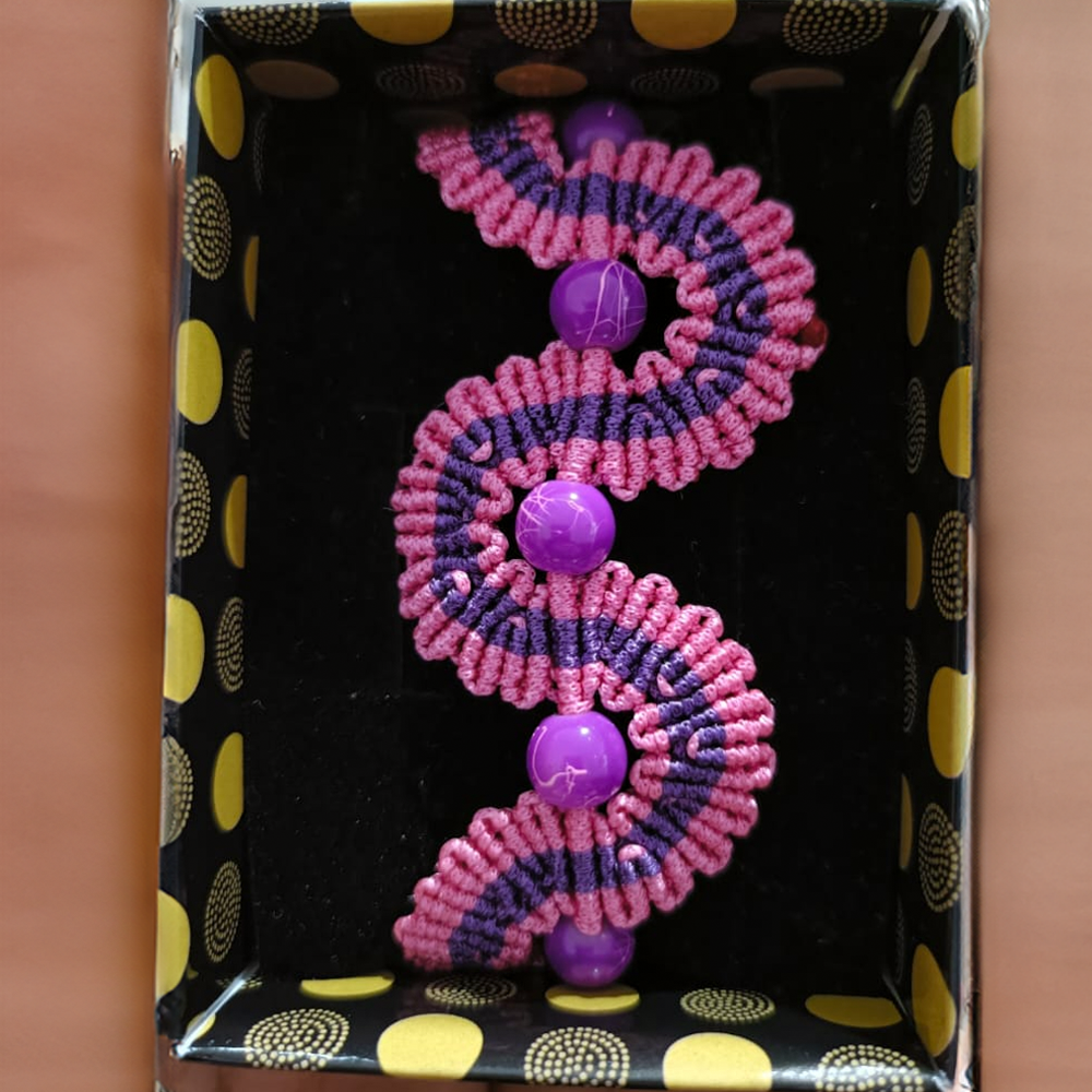 El Yapımı Makrome Bileklik